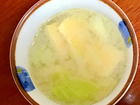 キャベツと油揚げの簡単味噌汁